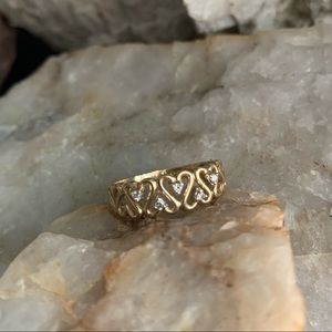 Gold heart ring with diamonds sz 7.5